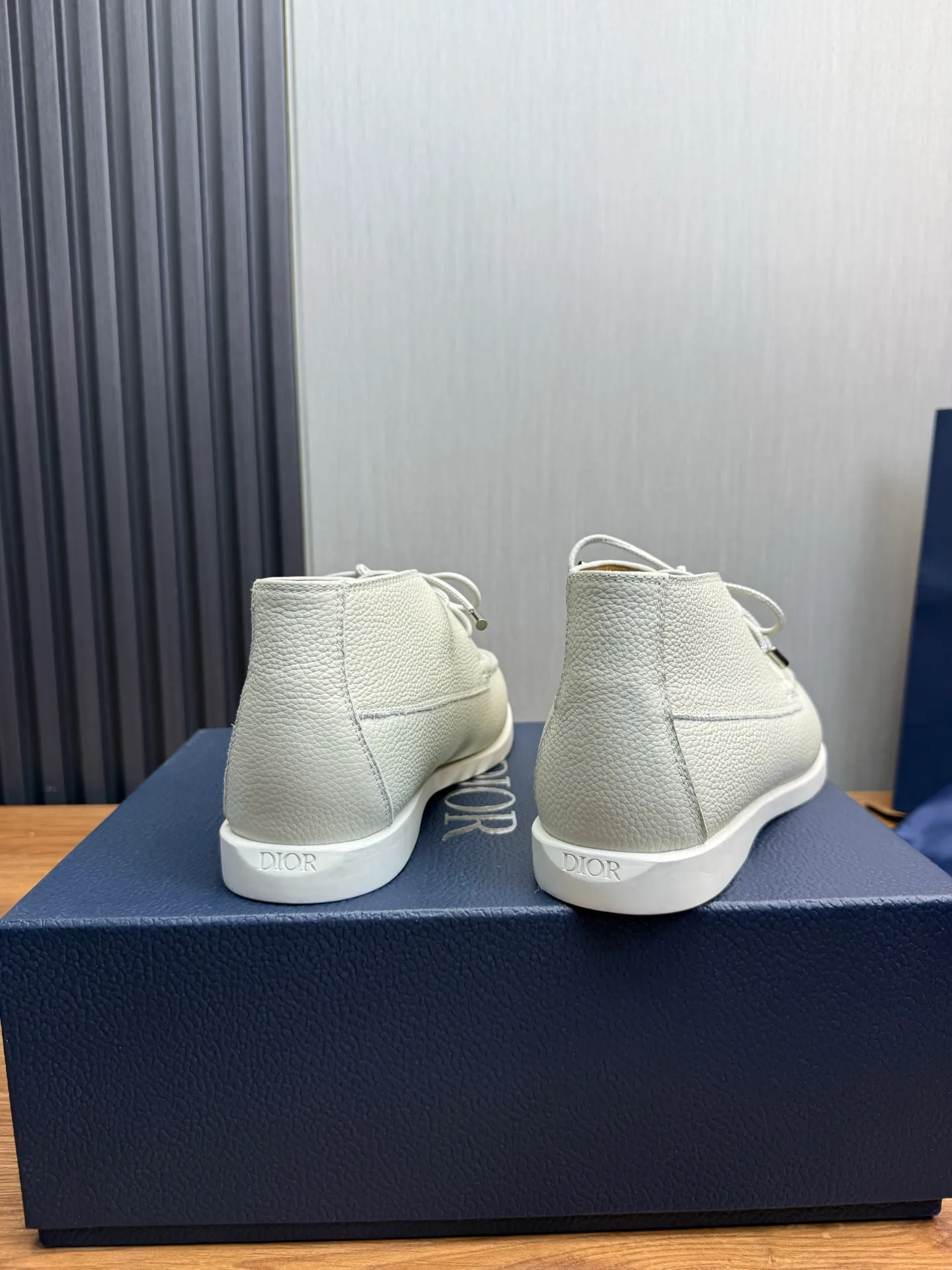 Factory price 620💰 [Dior] Men’s official website na hot sale🔥Imported cowhide + cowhide lining. Original rubber wear-resistant outsole. High quality shipment ⬆️Code number 38-44, (45 customized)
